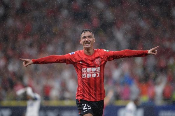 盛康优配优配 博主：21岁成都蓉城中场木塔力甫已跟随青岛西海岸训练