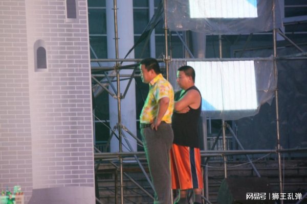 沪深策略联盟 六旬老球迷参观鲁能文化墙遭刁难，济南文旅为何怕提“山东鲁能”